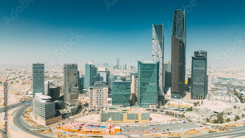 Fototapeta Naklejka Na Ścianę i Meble -  KAFD King Abdullah Financial District in Riyadh city