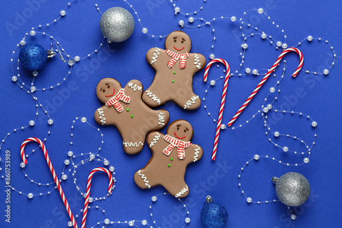 Gingerbread men cookies wit...
