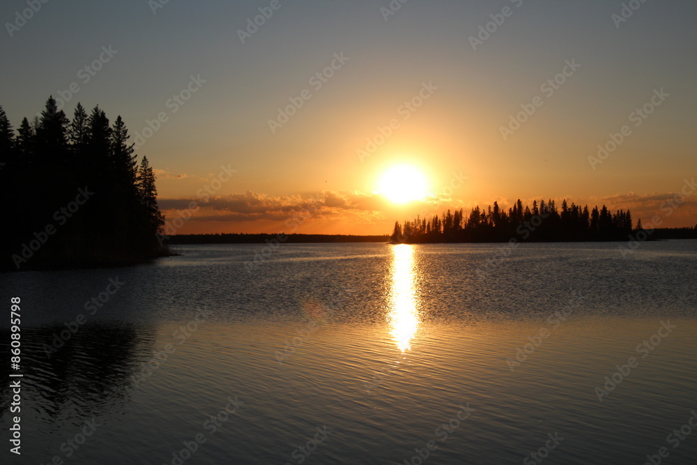 Naklejka premium Sunset On Astotin Lake, Elk Island National Park, Alberta