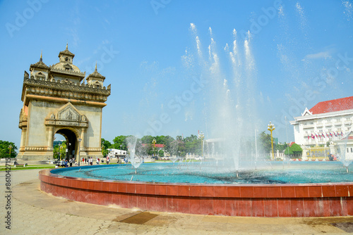 ラオスの首都ヴィエンチャンにあるパトゥーサイの美しい風景Beautiful scenery of Patuxai in Vientiane, the capital of Laos photo