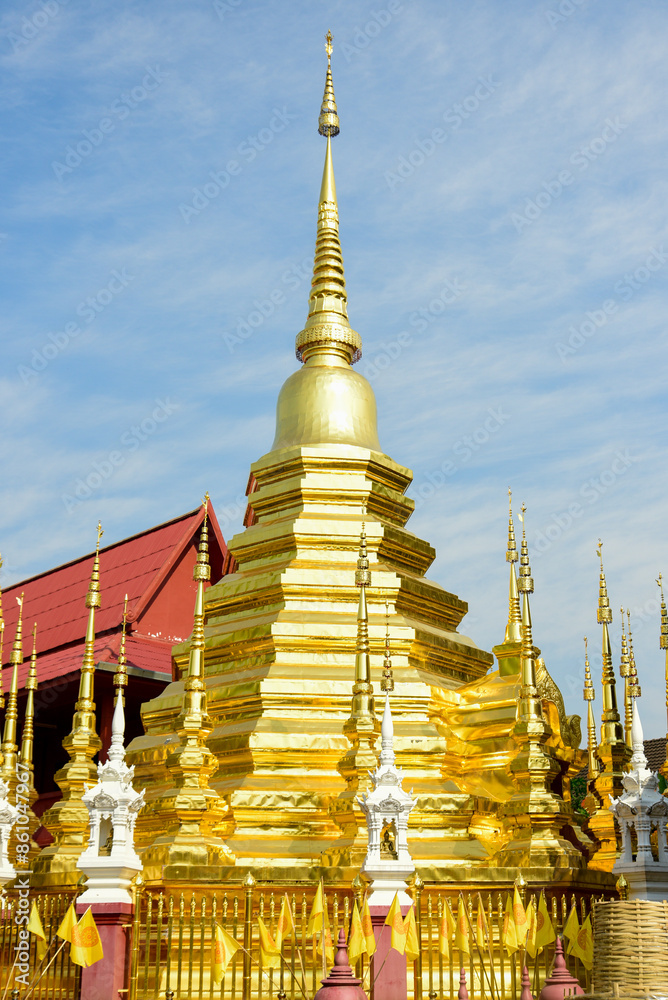 Fototapeta premium タイチェンマイにある寺院の美しい風景Beautiful scenery of temple in Chiang Mai, Thailand