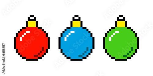 Tiempo de Navidad. Logo con bola de navidad estilo arcade. Set de bolas de navidad con pixels para tarjetas y felicitaciones