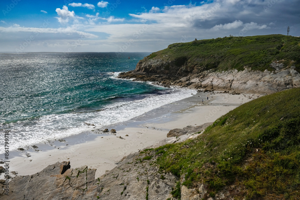 paysage de mer d'Iroise, côte rocheuse et plage paysage de mer d'Iroise, côte rocheuse et plage