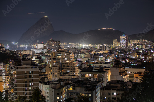 city ​​of rio de janeiro seen at night