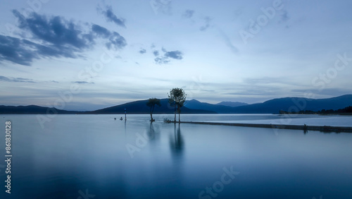 Fototapeta Naklejka Na Ścianę i Meble -  lake in mountains
