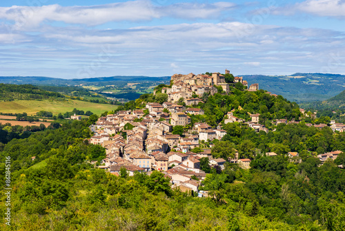 Village médiéval de Cordes-sur-Ciel, parmi les plus beaux de France, depuis la colline du Pied Haut