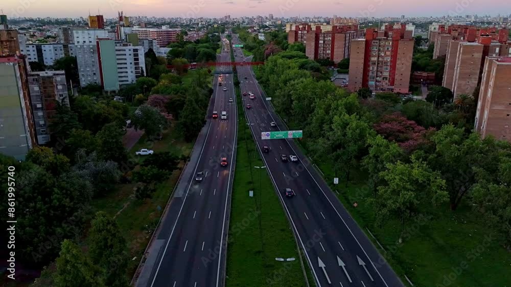 Hiperlapso sobre autopista Dellepiane. Hyperlapse on Dellepiane Avenue, Buenos Aires, Argentina. Hiperlapso sobre autopista Dellepiane. Hyperlapse on Dellepiane Avenue, Buenos Aires, Argentina.