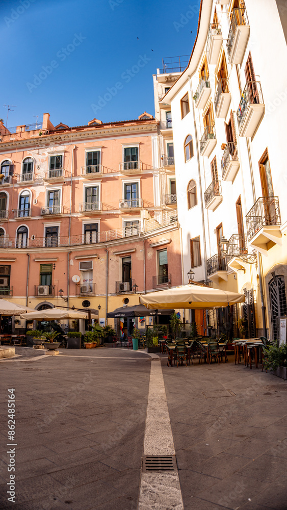 Fototapeta premium Salerno, scorci del centro. Piazza Flavio Gioia