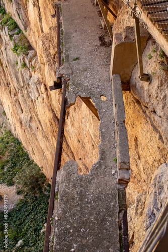 rusty track caminito del rey