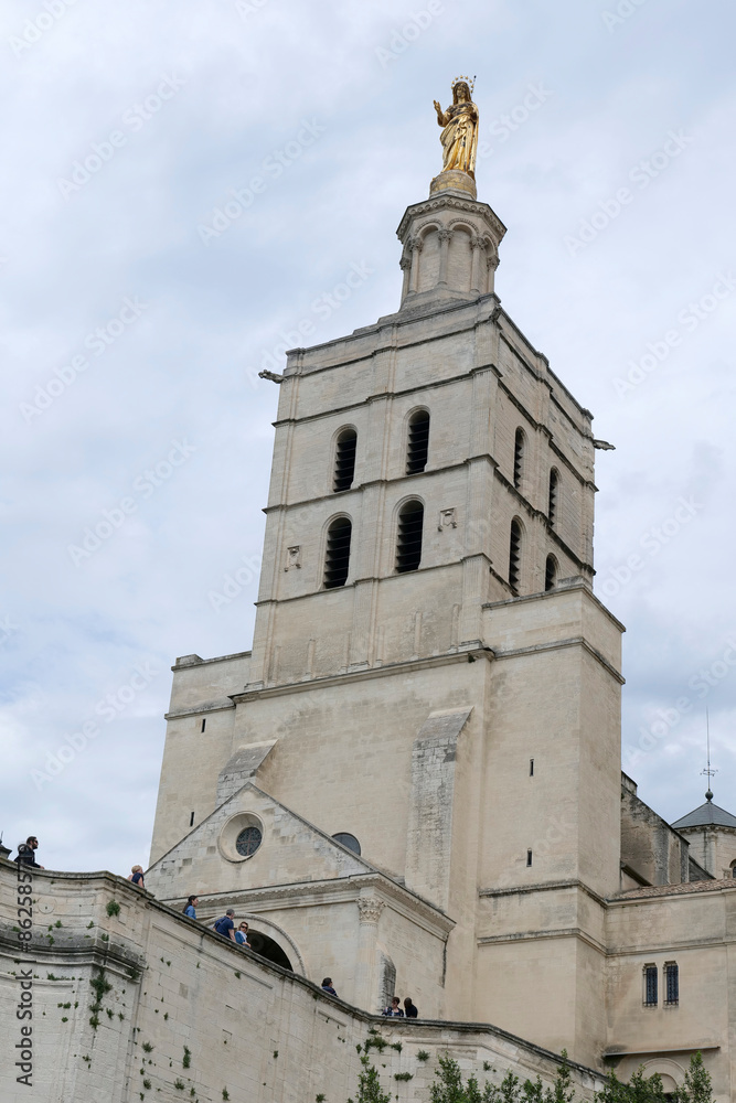 cathédrale à Avignon