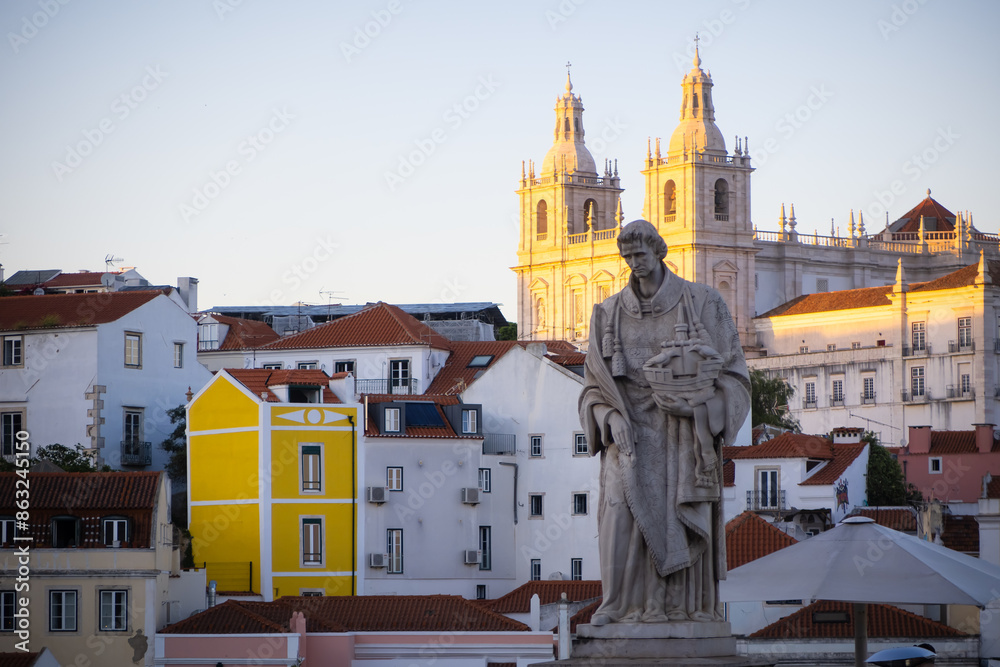 Obraz premium Statue of Saint Vicente in historic district of Lisbon city, Portugal