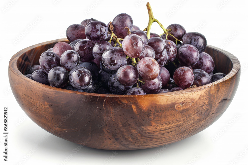 Fototapeta premium Red Grapes in a Wooden Bowl