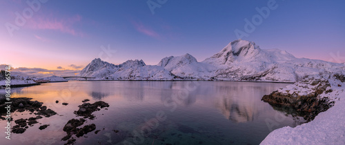 Amanecer en Lofoten, Noruega