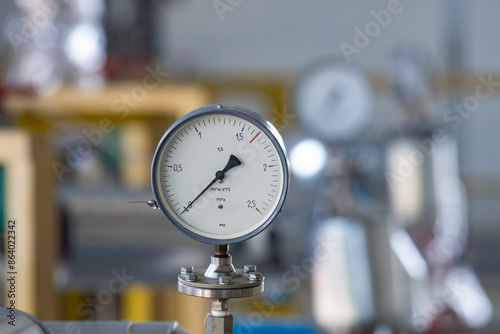 Pressure and temperature sensors on the pipeline