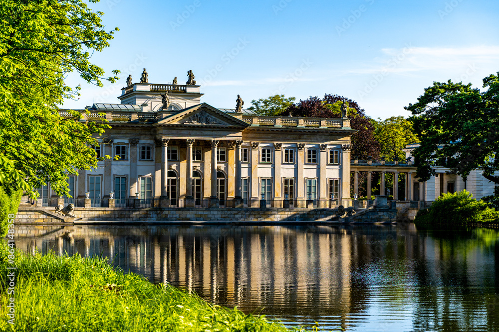Warszawa, centrum ,pałac, park, Łazienki, staw