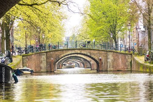 Photography Sicht durch mehrere Brücken an der Reguliersgracht in Amsterdam