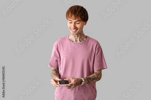 Diabetic young man using gl...