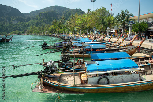 Wallpaper Mural プーケットから訪れることのできるピピ諸島の絶景 Torontodigital.ca