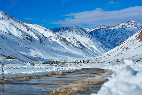 Corredor bioceánico en el sector de la cordillera de Los Andes. photo