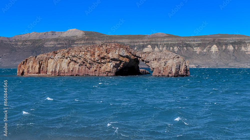Arco de piedra, magnificent formation in the middle of Lake Posadas, Patagonia Argentina Arco de piedra, magnificent formation in the middle of Lake Posadas, Patagonia Argentina