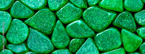 Φωτογραφία Assorted green polished gemstones texture background, vibrant emerald colored pr