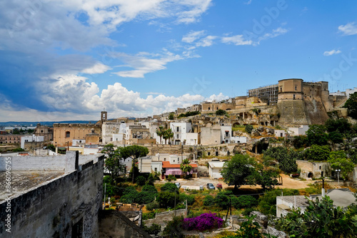 фотографія Il centro storico e la gravina di Massafra, Taranto, Puglia
