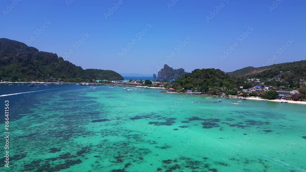 Aerial view of phi phi island with turquoise water, boats, luxury resorts and mountainous landscapes. Gorgeous aerial view flight
speed ramp Hyperlapse motionlapse timelapse Aerial view of phi phi island with turquoise water, boats, luxury resorts and mountainous landscapes. Gorgeous aerial view flight
speed ramp Hyperlapse motionlapse timelapse