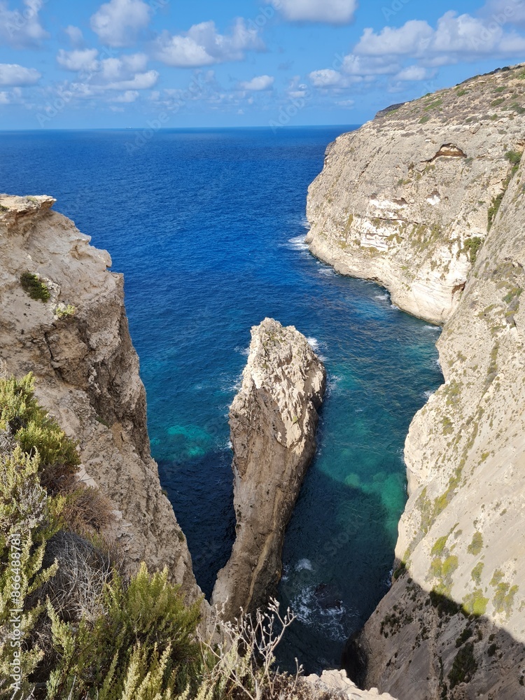 Xaqqa Cliffs in Malta im Summer, tolle Landschaftsaufnahme an den Klippen Xaqqa Cliffs in Malta im Summer, tolle Landschaftsaufnahme an den Klippen