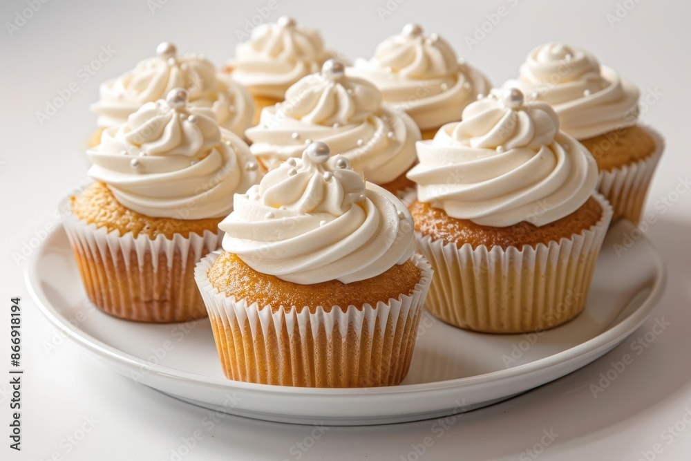 Champagne-Vanilla Cupcakes: A Majestic Dessert for the Senses Champagne-Vanilla Cupcakes: A Majestic Dessert for the Senses