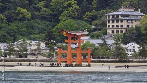 世界遺産・日本三景厳島神社大鳥居　広島県廿日市市宮島