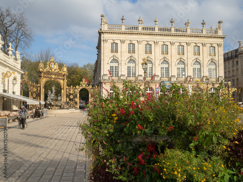 Obraz na płótnie Temporary gardens show in Place Stanislas, Nancy w salonie