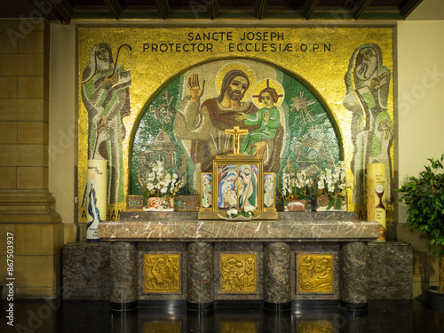 Obraz na płótnie Altar with mosaic of Cathedral of Our Lady of Luxembourg w salonie