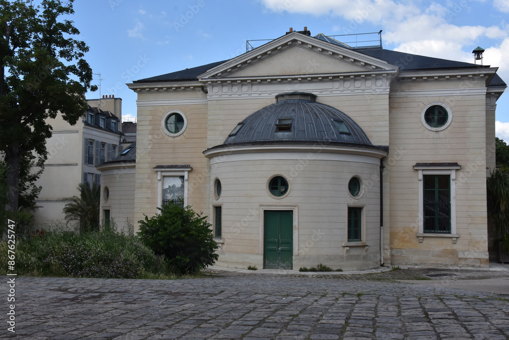 Fototapeta premium view of he garden of plants, natural history museum, The garden of Paris. Beauty of Paris. Tourism Paris. The best Garden in Paris