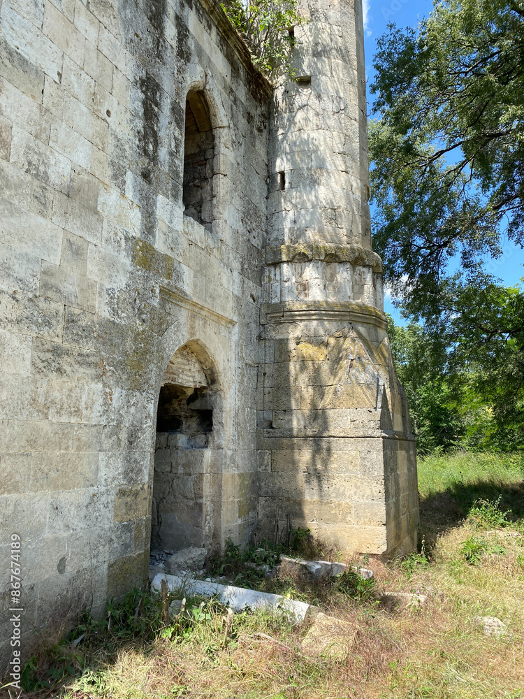 Evliya Kasim Pasha Mosque, located in Edirne, Turkey, was built in 1479. It has survived to the present day in its original form. Evliya Kasim Pasha Mosque, located in Edirne, Turkey, was built in 1479. It has survived to the present day in its original form.