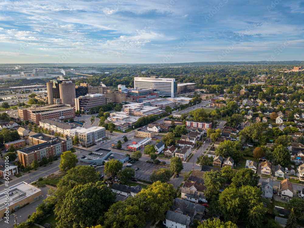 Fototapeta premium Cleveland aerial skyline