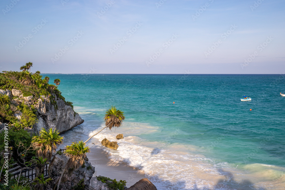 Tulum, ruins situated on cliffs on the Caribbean Sea, en Quintana Roo, Mexico Tulum, ruins situated on cliffs on the Caribbean Sea, en Quintana Roo, Mexico