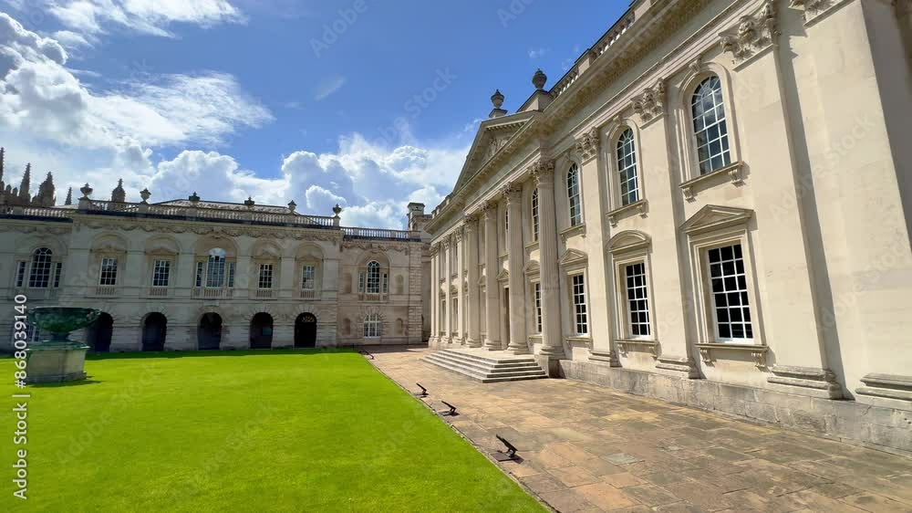 Senate House at the University of Cambridge - travel photography in United Kingdom Senate House at the University of Cambridge - travel photography in United Kingdom