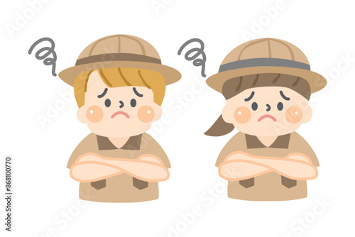 悩む表情の探検服を着た子供達