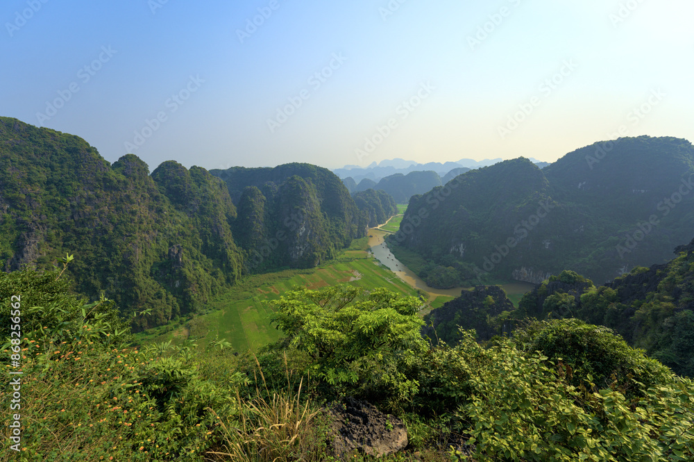 Fototapeta premium Beautiful Scenery at Hang Mua Viewpoint, Ninh Binh, Vietnam