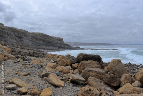 Paisagens e vistas da Costa marítima portuguesa com as suas praias e ambiente marítimo