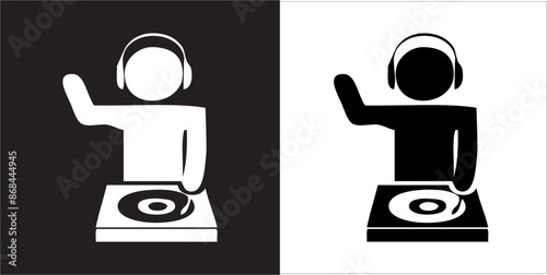 IIlustration Vector graphics of Music and Party icon