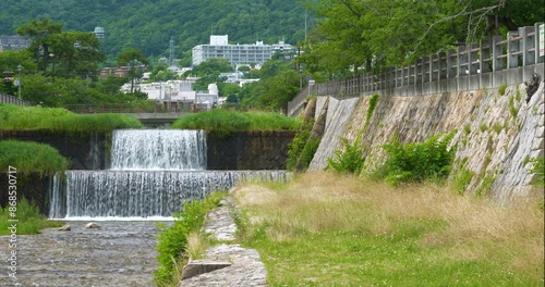 兵庫県芦屋市 芦屋川の流れ