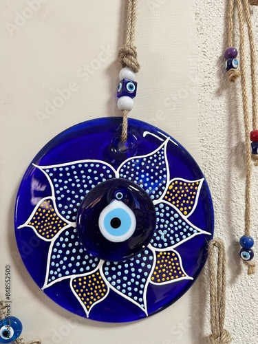 Decorated evil eye bead 