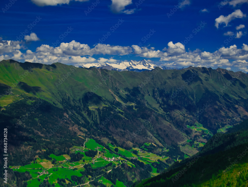 Fototapeta premium View on Hohen Tauern with Großglockner