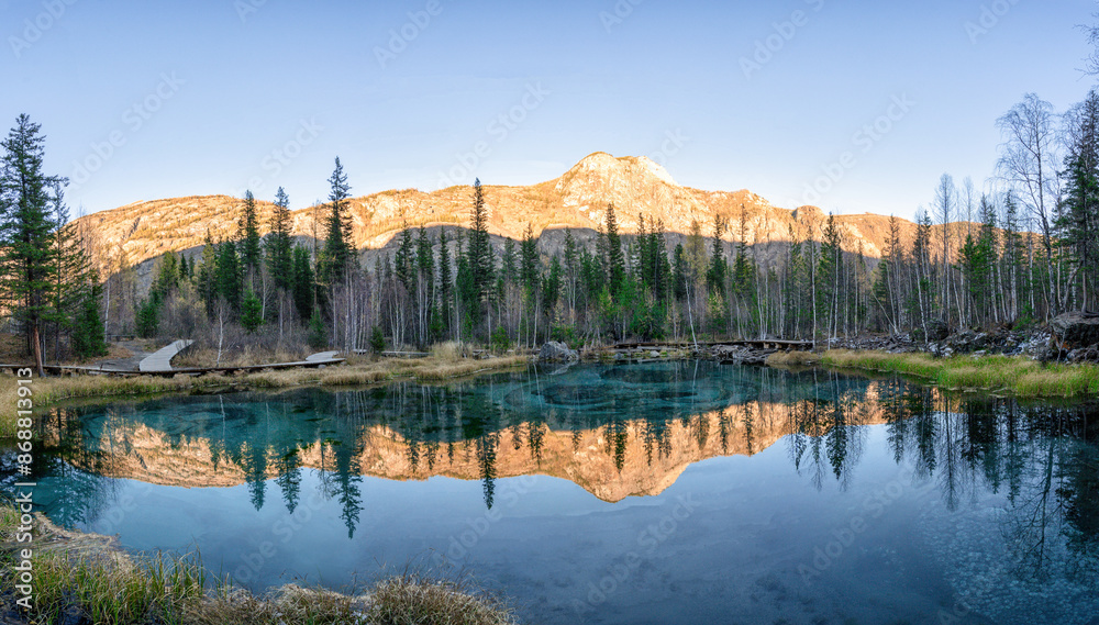 Fototapeta premium Blue Geyser lake in the Altai Mountains, Siberia, Russia