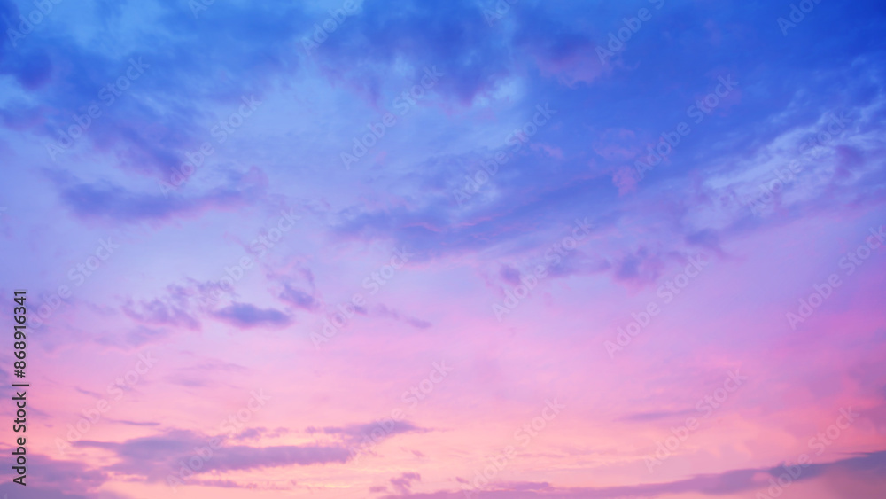 ピンクと青の夕焼け空のグラデーション ピンクと青の夕焼け空のグラデーション