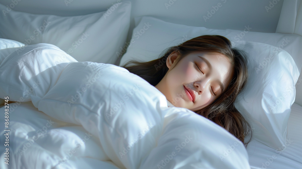 睡眠中の日本人女性 睡眠中の日本人女性