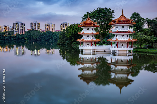 Canvas Print Twin Pagoda at Chinese Garden reflected in the Jurong Lake at dusk, Singapore