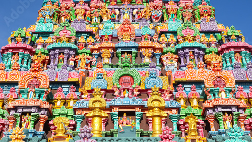 Sculptures of Hindu deities on the shikhara of Arulmigu Kampahareswar Temple, Thirubhuvanam, Tamil Nadu, India. © RealityImages