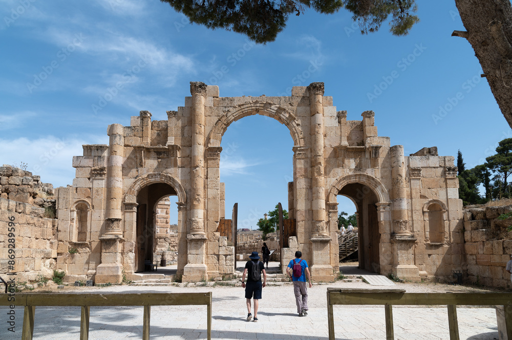 Puerta sur de la antigua ciudad romana de Gerasa o Jarash, Jordania. Puerta sur de la antigua ciudad romana de Gerasa o Jarash, Jordania.